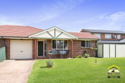 39B Derby Cres, Chipping Norton NSW 2170, Australia