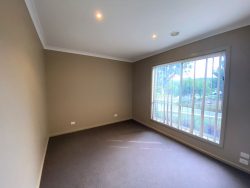 2 Billson Pl, Glenroy NSW 2640, Australia