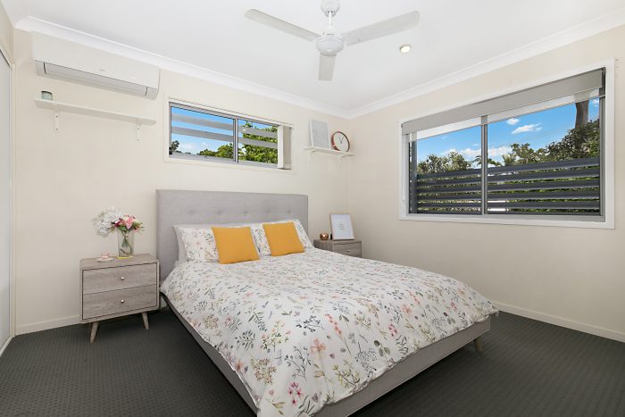 Unit 13/1-9 Emerald Dr, Emerald Corner, Regents Park QLD 4118, Australia