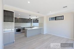 1/1 Lemon Grove, Mount Waverley VIC 3149, Australia