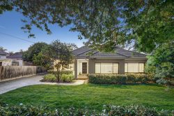 32 Nicholson St, Nunawading VIC 3131, Australia