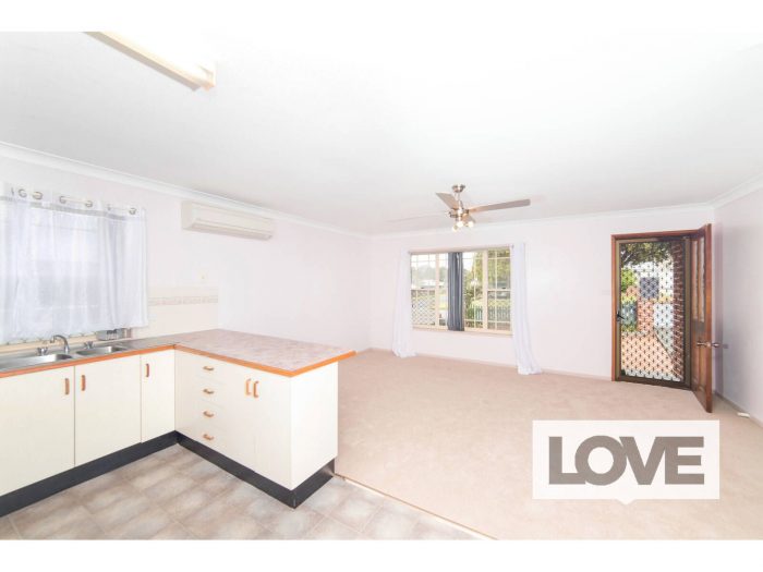 1/10 Mort St, Shortland NSW 2307, Australia