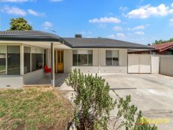 83 Purley Cres, Lynwood WA 6147, Australia