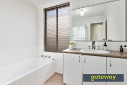 32 Durango Turn, Aubin Grove WA 6164, Australia