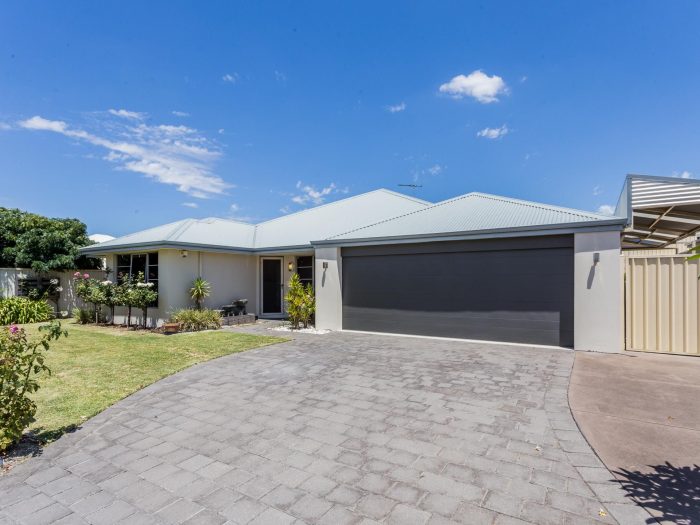 19 Twilight Mews, Aubin Grove WA 6164, Australia