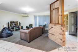 6 Winslow Ct, Hillcrest QLD 4118, Australia