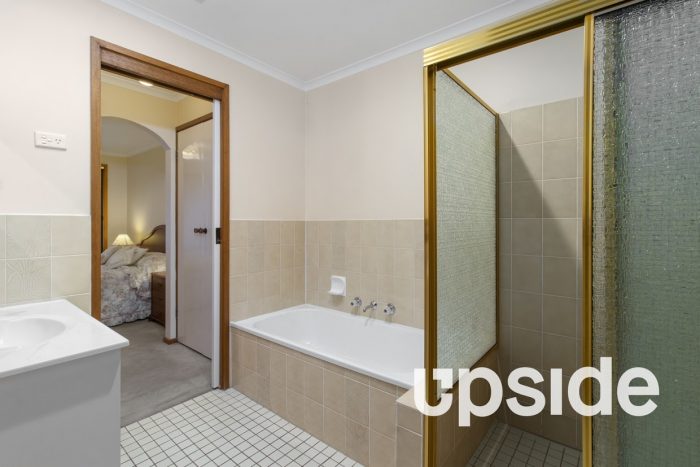 Unit 2/4 Cavenagh Pl, Mckellar Gardens, McKellar ACT 2617, Australia