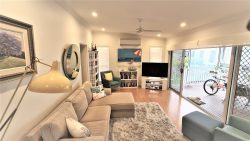 204/319 Bradman Ave, Maroochy Palms Holiday Village, Maroochydore QLD 4558, Australia