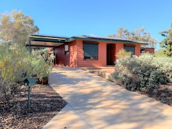 18 Mulgaria Cres, Roxby Downs SA 5725, Australia