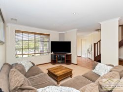 52 Roxburgh Cir, Kinross WA 6028, Australia