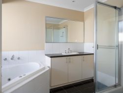 6/5 Bull Way, Somerville WA 6430, Australia