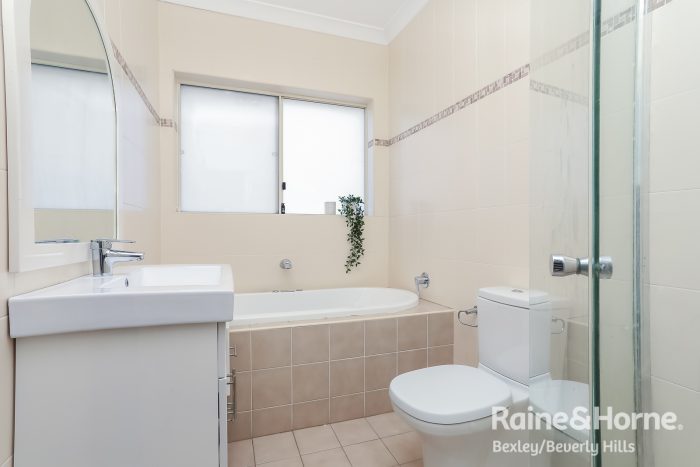 11A Dunlop St, Roselands NSW 2196, Australia