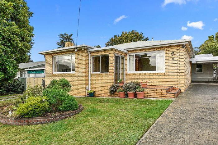 12 Kenton Rd, Geilston Bay TAS 7015, Australia