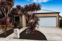 76 Eureka Dr, Manor Lakes VIC 3024, Australia