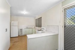 63 Kurumba St, Kippa-Ring QLD 4021, Australia