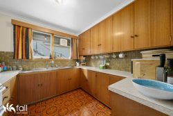 Unit 2/205 Bathurst St, West Hobart TAS 7000, Australia