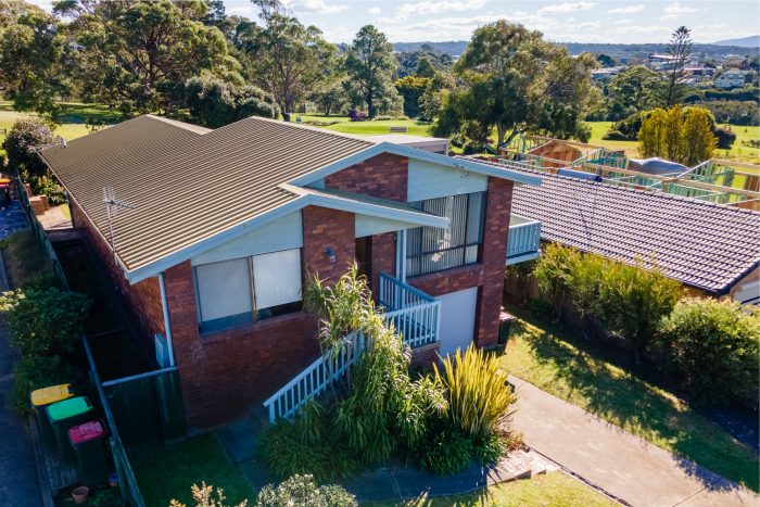 6 Mumbulla St, Bermagui NSW 2546, Australia