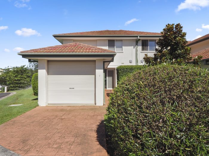 7/2-4 Osprey Pl, Korora NSW 2450, Australia