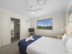 7/2-4 Osprey Pl, Korora NSW 2450, Australia