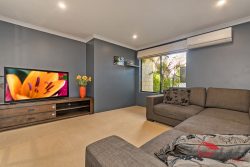 18 Barcelona Terrace, Hocking WA 6065, Australia