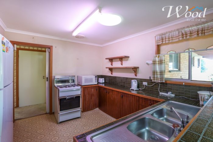 388 Robert Ct, Lavington NSW 2641, Australia