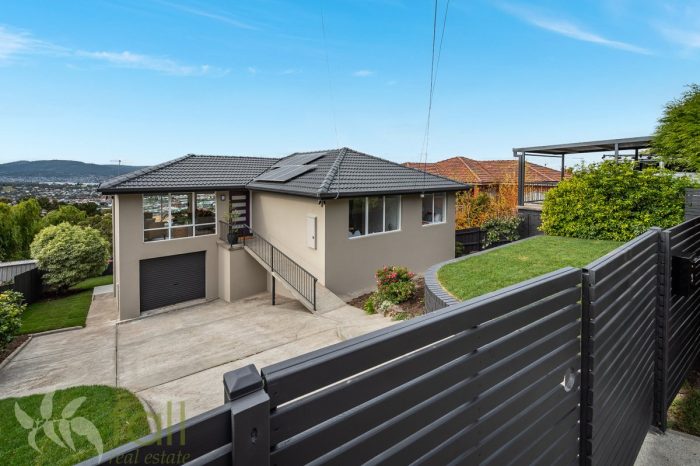 3 Kirval Ct, West Hobart TAS 7000, Australia