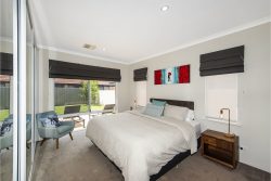 40 Vaucluse Cct, Belmont WA 6104, Australia