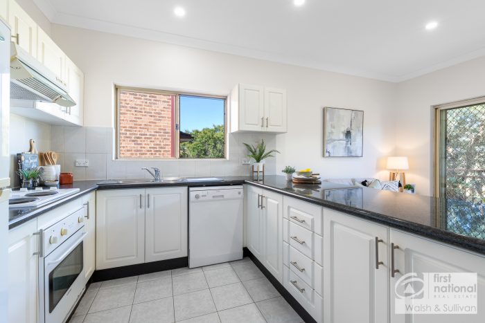 Unit 5/4B Coronation Rd, Baulkham Hills NSW 2153, Australia