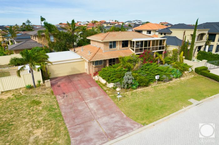 2 Motril Ave, Coogee WA 6166, Australia