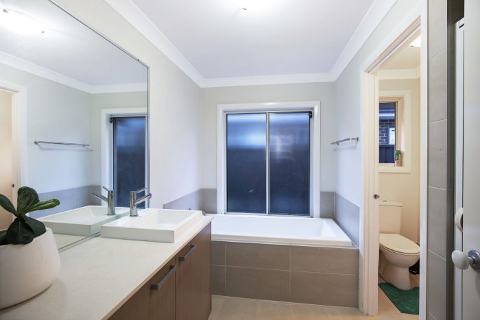 10 Fairmont Boulevarde, Hamlyn Terrace NSW 2259, Australia