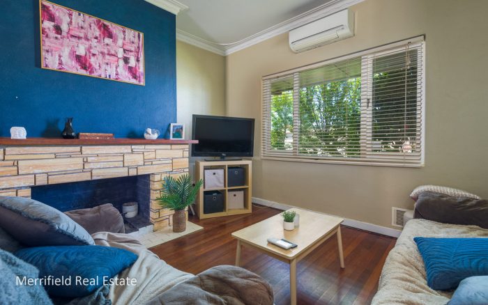 26 Katoomba St, Orana WA 6330, Australia