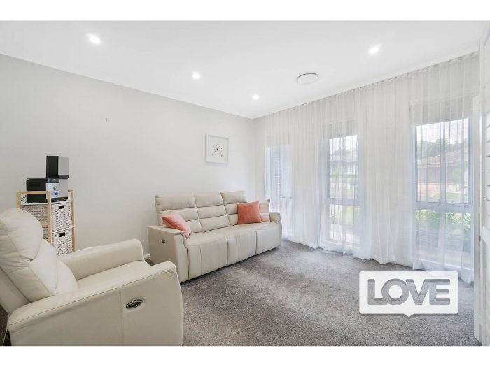 3 Arbour Ave, Fletcher NSW 2287, Australia