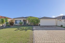 5 Vasse Way, Gosnells WA 6110, Australia