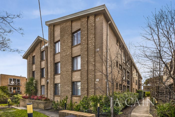 12/247 Riversdale Rd, Hawthorn East VIC 3123, Australia