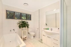 27 Amarina Ave, Mooloolaba QLD 4557, Australia