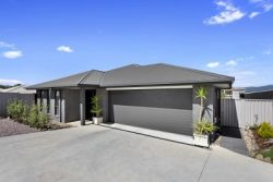 6 Hudson Court, Shearwater TAS 7307, Australia