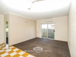 Unit 1/20 Kenneally Rd, Mareeba QLD 4880, Australia