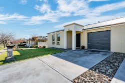 8 Butterworth Pl, Wodonga VIC 3690, Australia