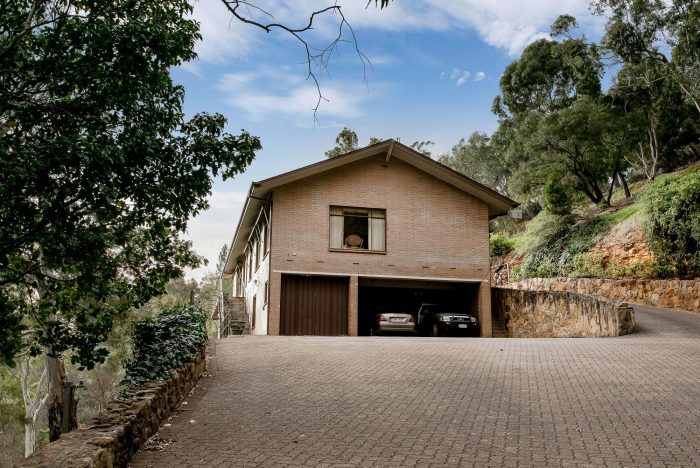 40 Waterfall Gully Rd, Burnside SA 5066, Australia