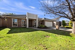 6 Willaroo St, Thurgoona NSW 2640, Australia