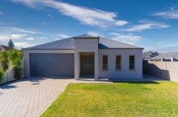 6 Rokeford Way, Morley WA 6062, Australia