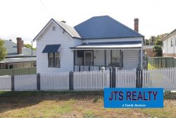 6 St Heliers St, Muswellbrook NSW 2333, Australia