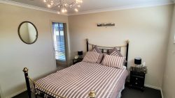 7 William Pl, Howlong NSW 2643, Australia