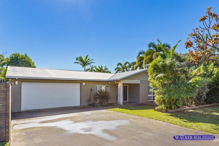 82 Bathurst Dr, Bentley Park QLD 4869, Australia