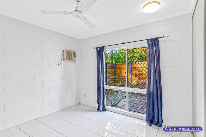 82 Bathurst Dr, Bentley Park QLD 4869, Australia