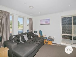 24 Elia Ware Cres, Bonner ACT 2914, Australia