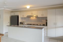 19 Snapdragon Cres, Hamlyn Terrace NSW 2259, Australia