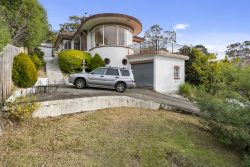 127 Nelson Rd, Mount Nelson TAS 7007, Australia