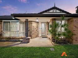 15 Ferndale St, Boronia Heights QLD 4124, Australia