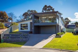 7 Wahoo Ct, Eden NSW 2551, Australia